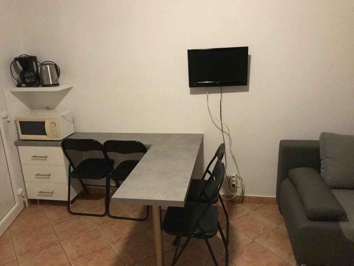 Famvarga Apartmanház Balatonfenyves Esterno foto