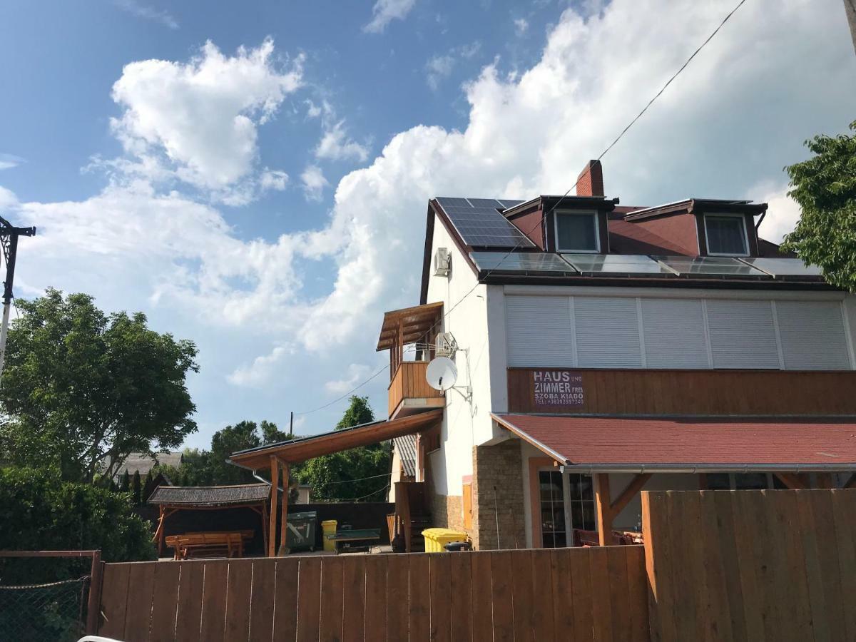 Famvarga Apartmanház Balatonfenyves Esterno foto
